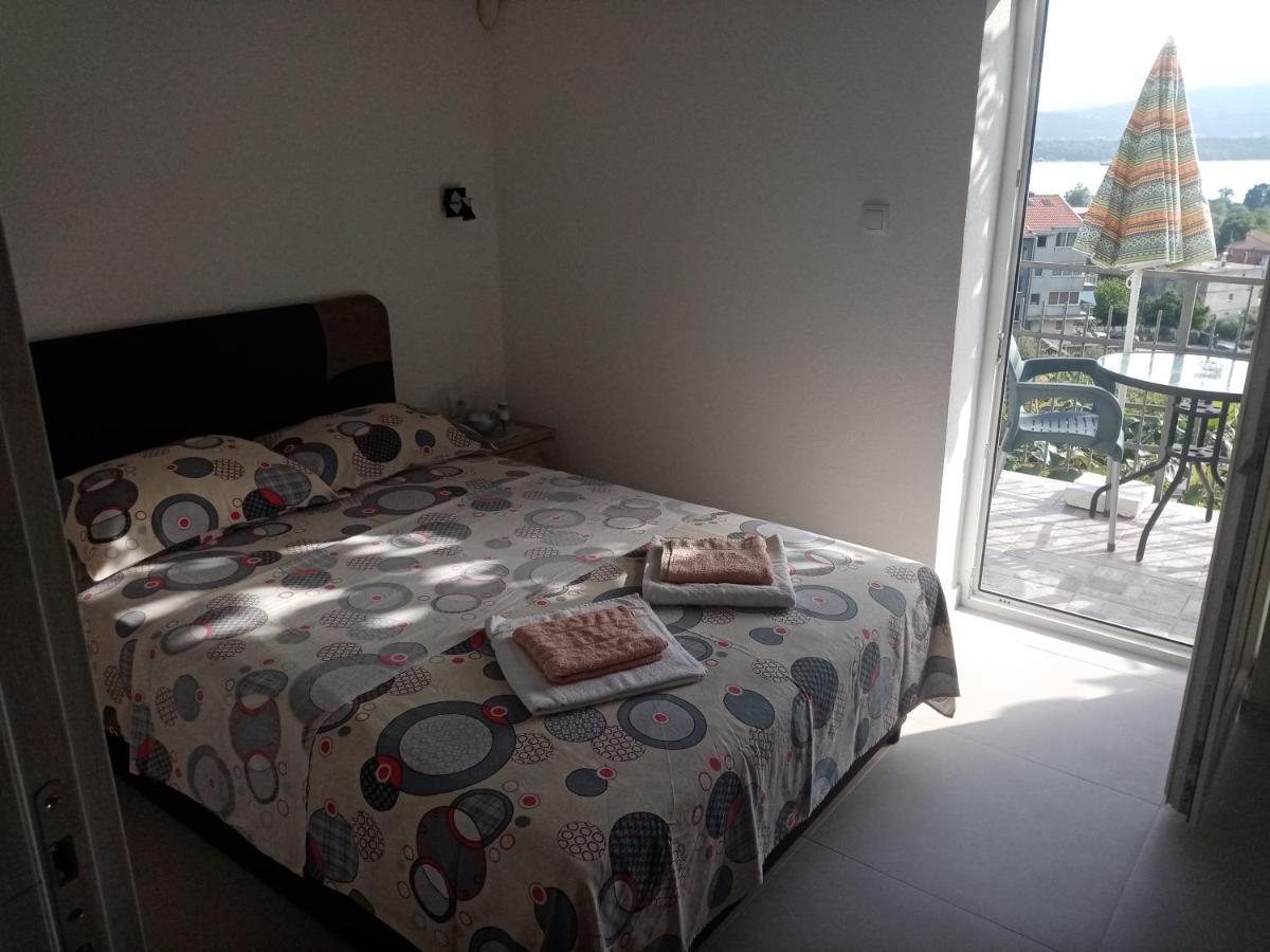 Apartmani Bosco Tivat Exterior foto